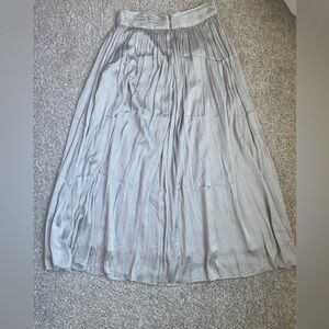 Pointe Sur Light Gray Pleated Maxi Skirt